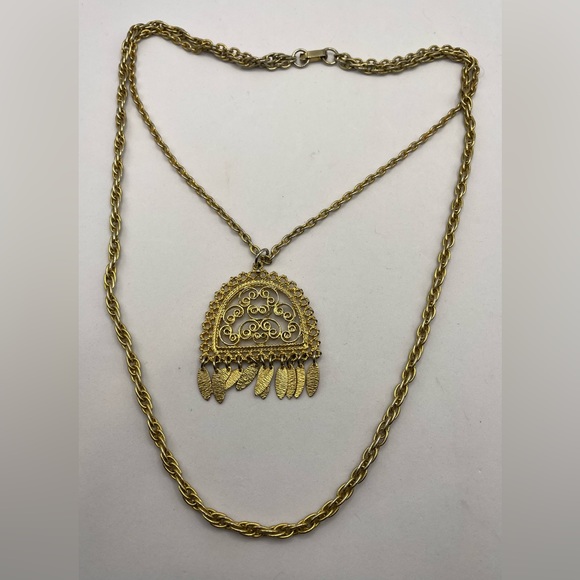 Vintage Multi Chain Gold Tone Necklace Ornate Scroll Open Work Pendant & Dangles - Picture 2 of 5